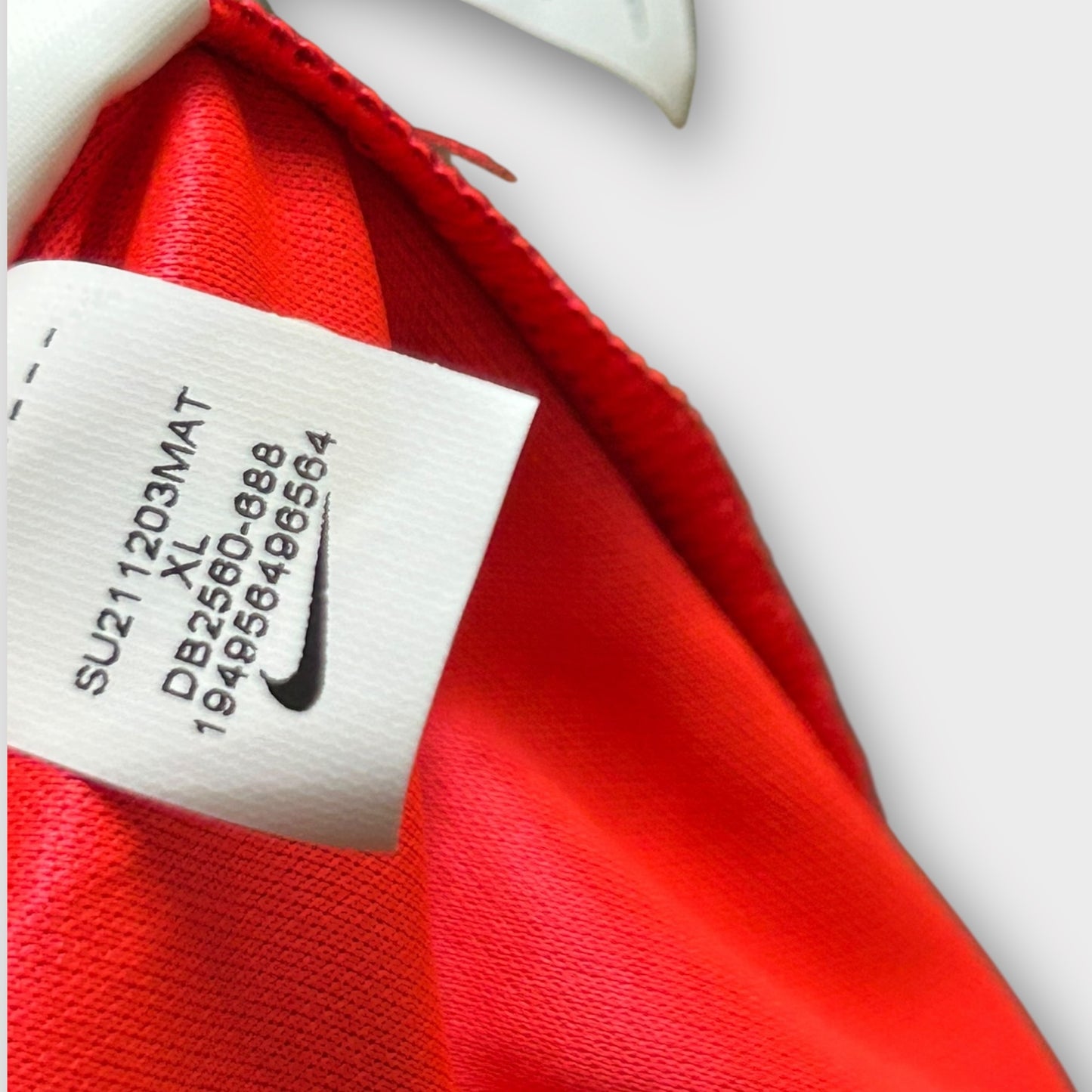 Liverpool FC 2021/22 Home - Salah 11