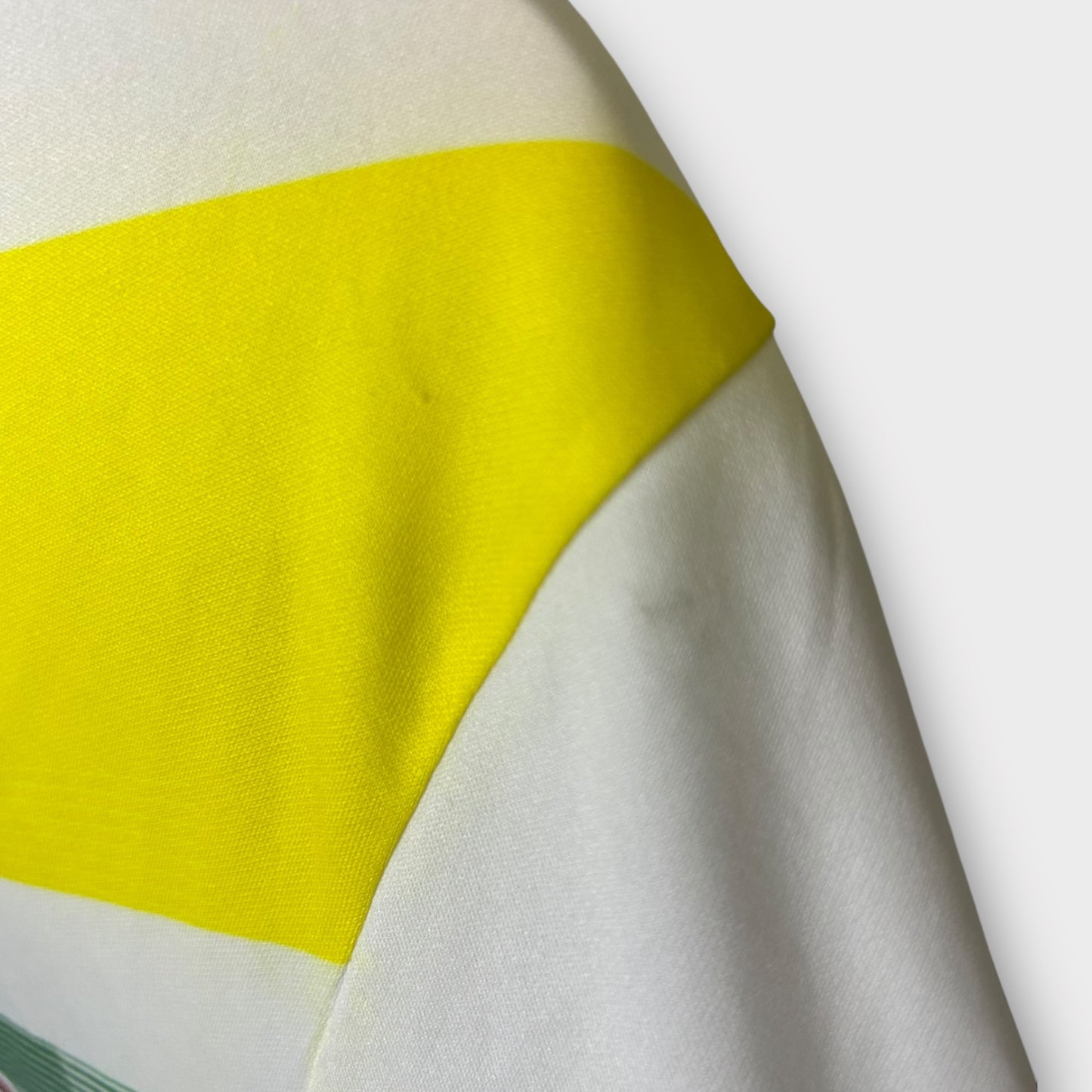 Norwich 2018/19 Match Issue Away - Onel Hernández 25 (Medium)
