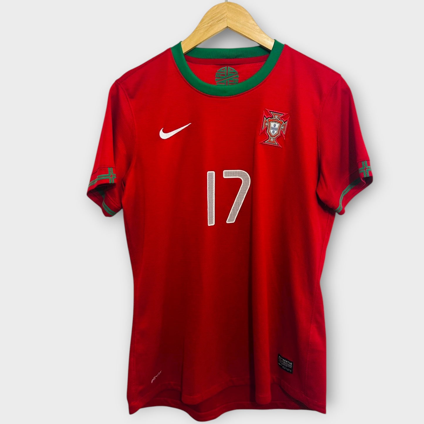 Portugal 2012 Home - Nani 17 (Womens L)