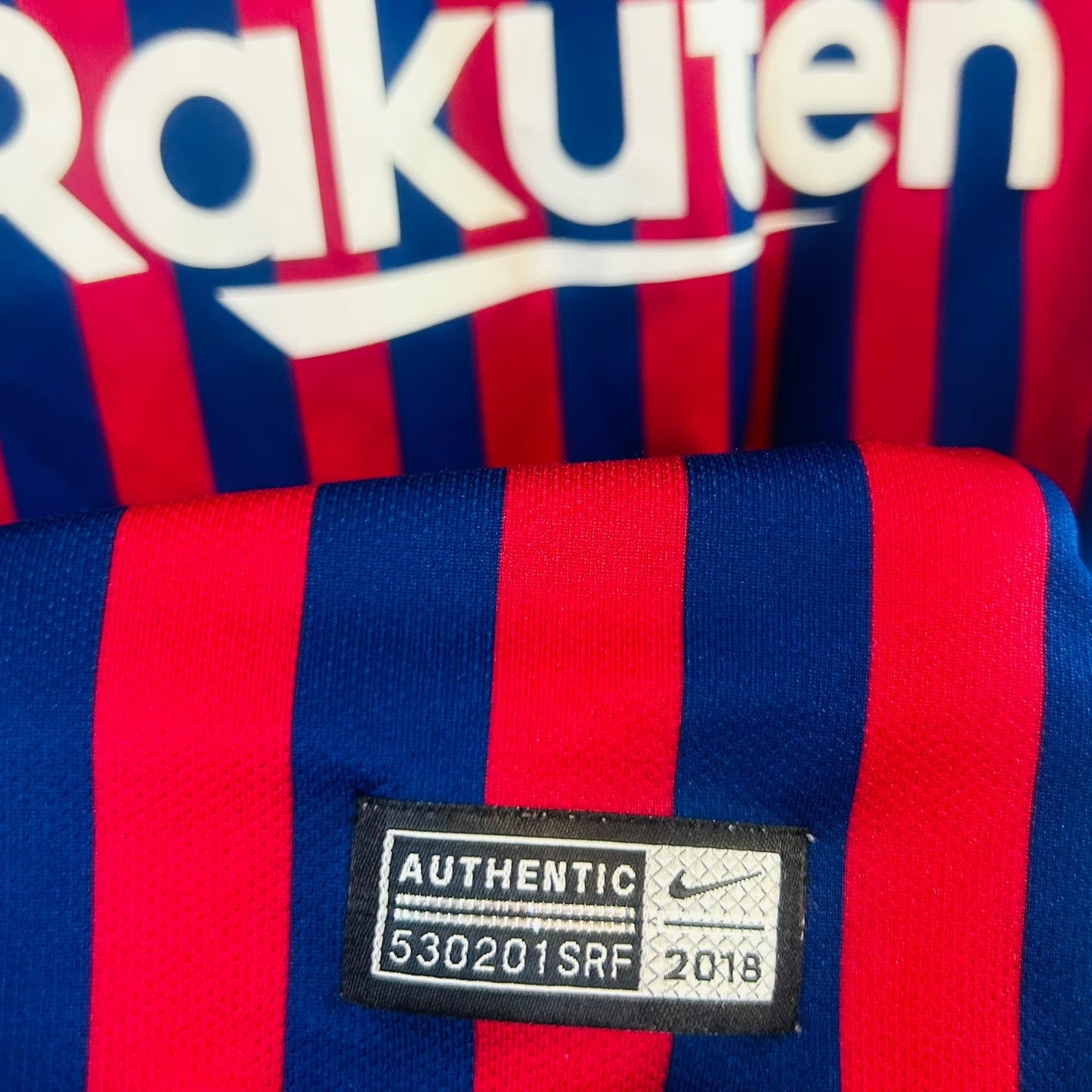 FC Barcelona 2018/19 Home - Messi 10 (Large)