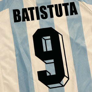 Argentina 1998 Home - Batistuta 9 (Large)