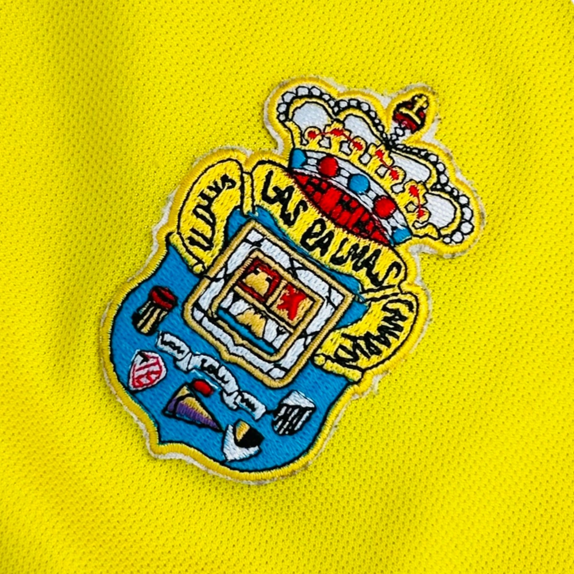 UD Las Palmas 2003/04 Home (Large) - KITLAUNCH