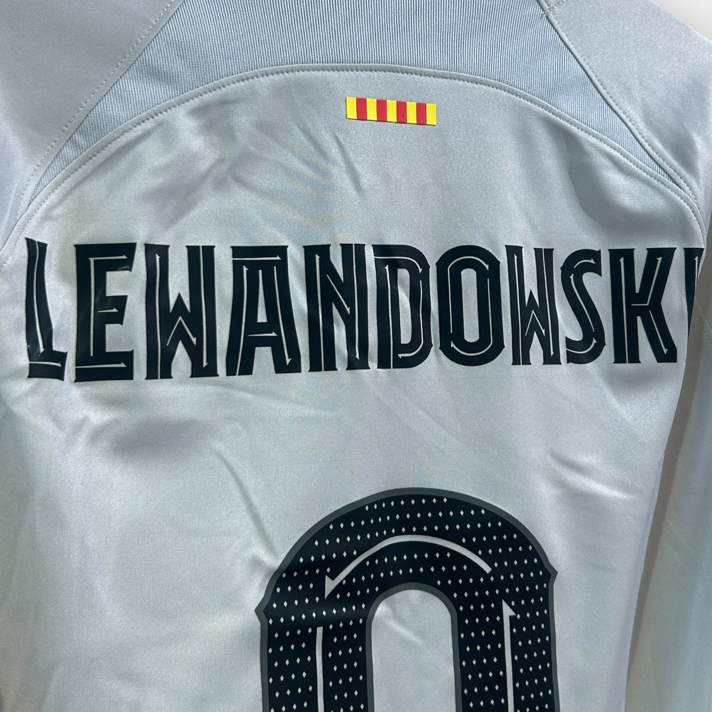 FC Barcelona 2022/23 3rd - Lewandowski 9 (Large)