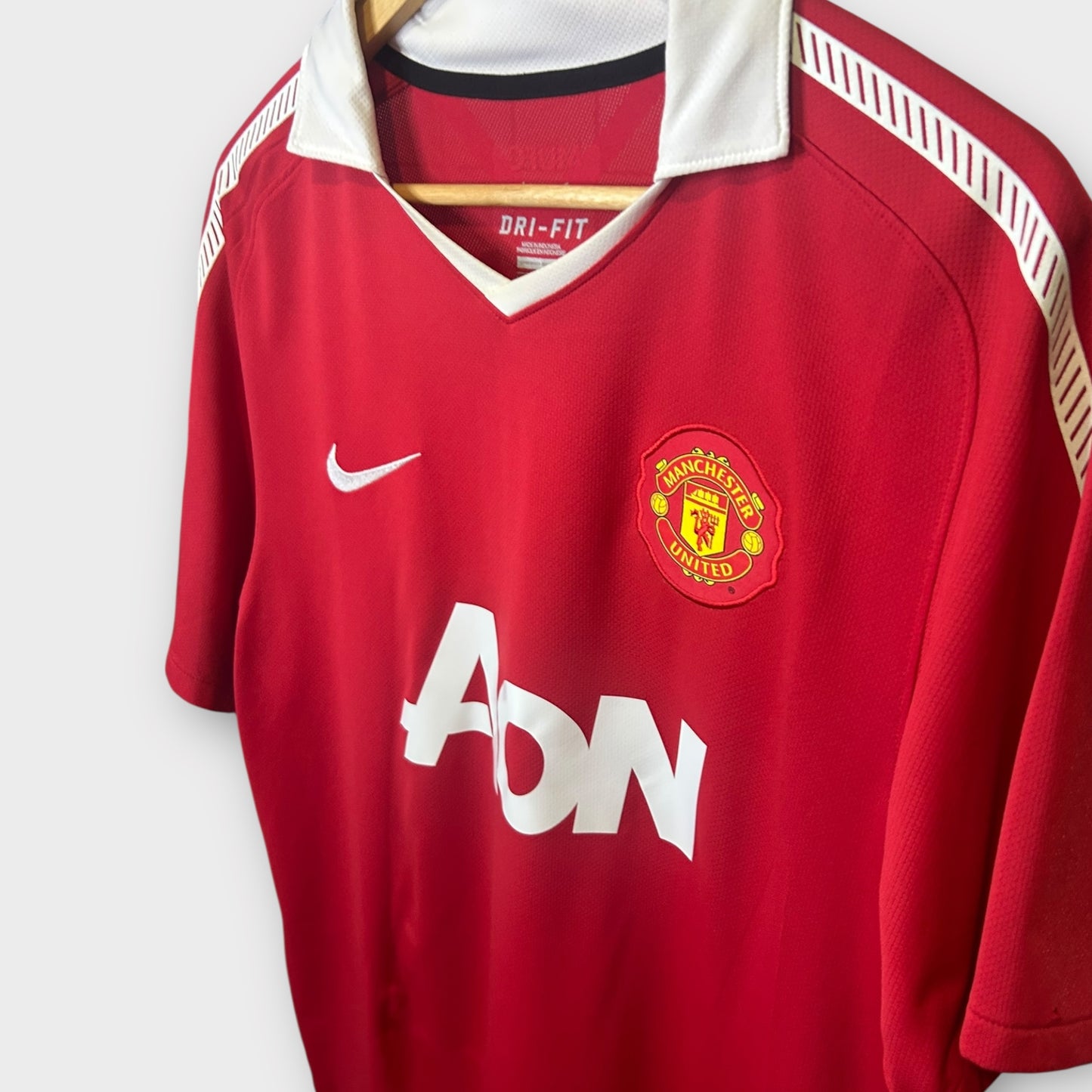 Manchester United 2010/11 Home - Berbatov 9