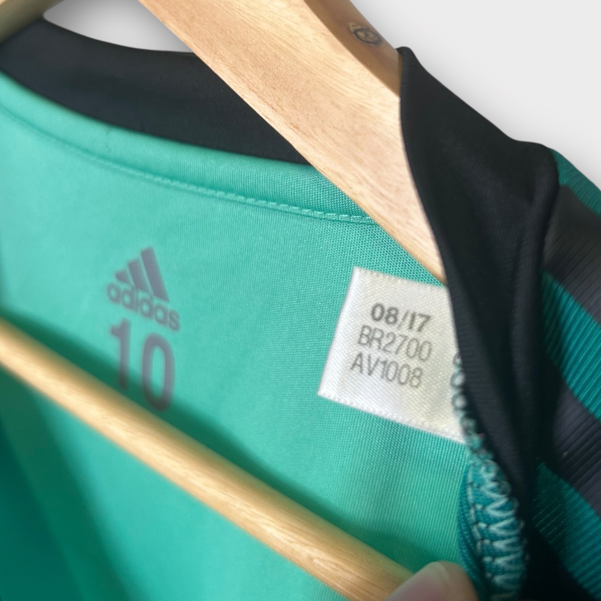 Spain 2018 GK Kit Room Version (XL) - KITLAUNCH