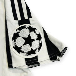 Juventus FC 2015/16 Home - Pogba 10 *NEW* (Medium)