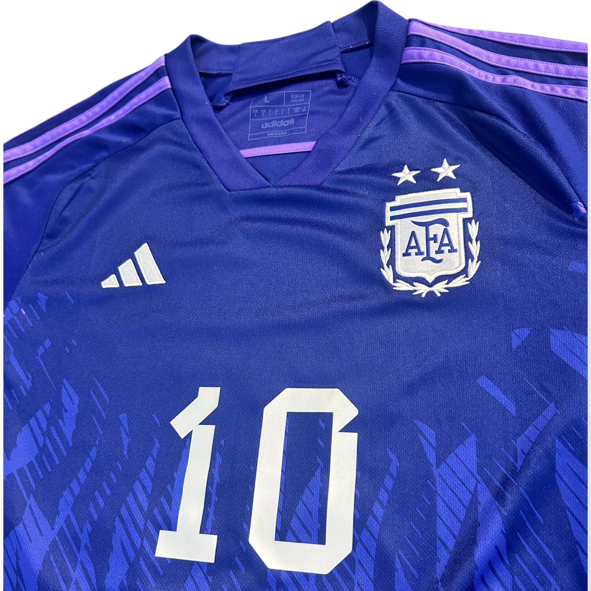 Argentina 2022 Away - Messi 10 (Large) - KITLAUNCH
