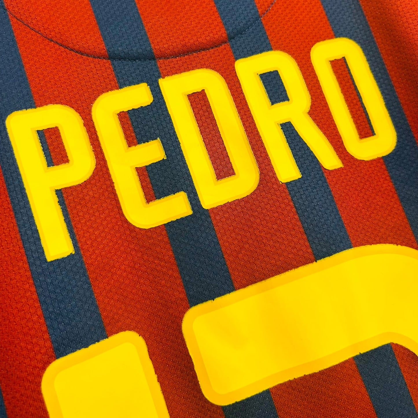 FC Barcelona 2011/12 Home - Pedro 17 (Large)