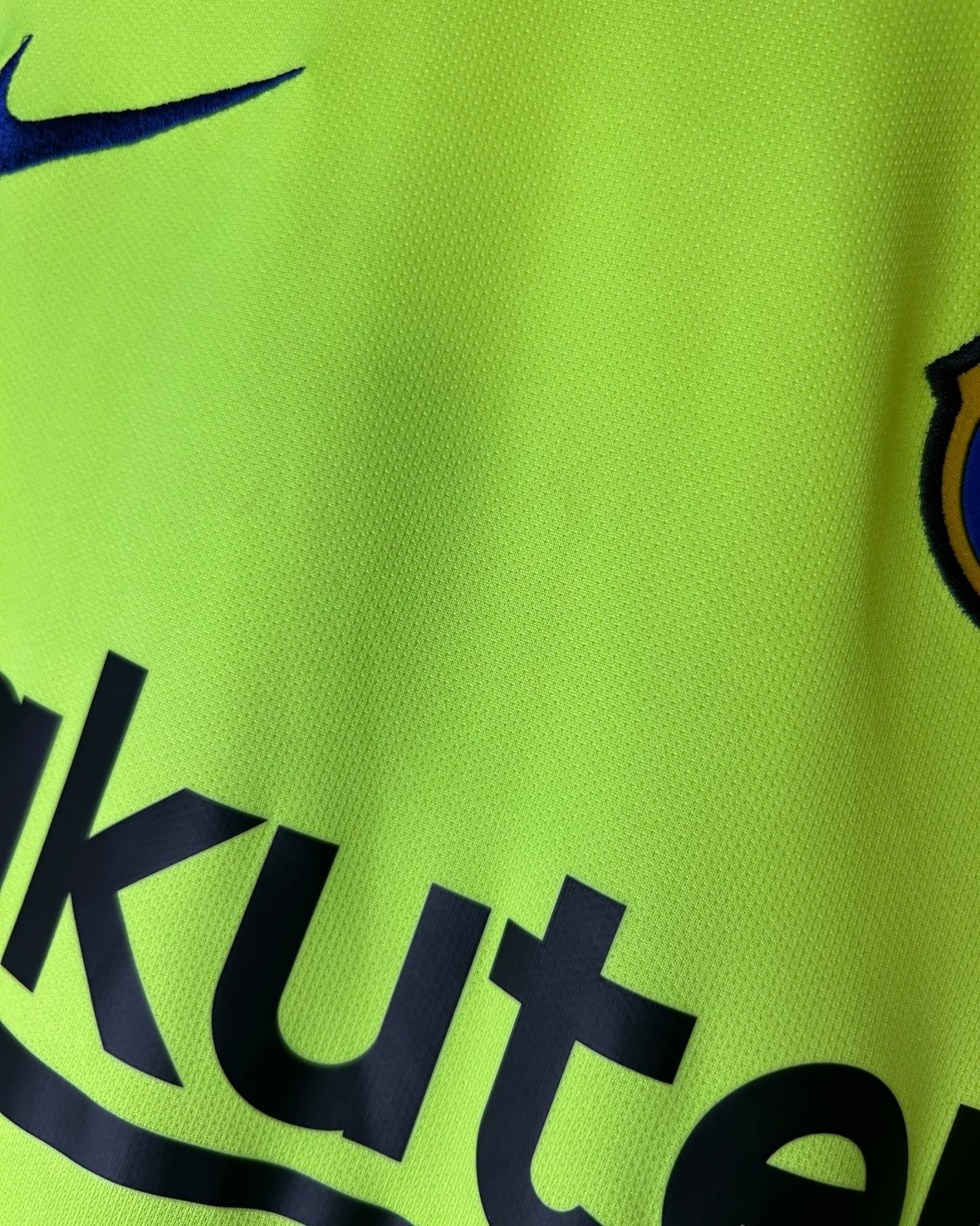 FC Barcelona 2018/19 Away - Piqué 3 (Small)