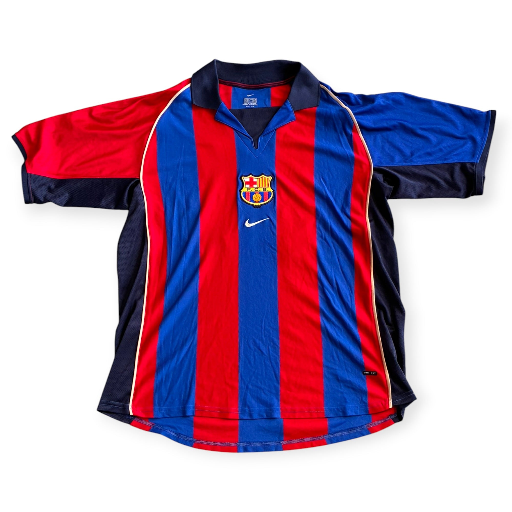 FC Barcelona 2001/02 Home . Rivaldo 10 (XL)