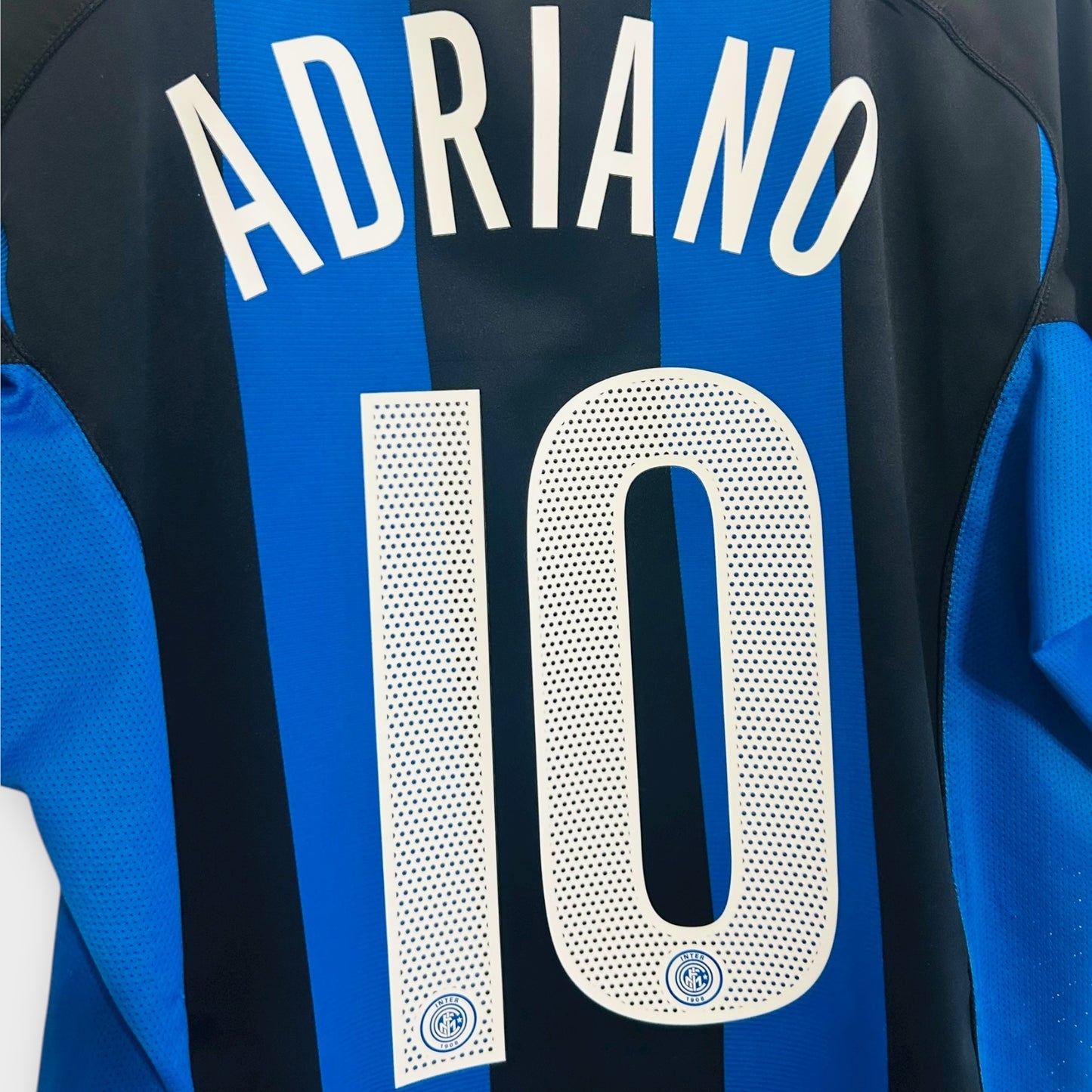 Inter Milan 2004/05 Home - Adriano 10 (Large)