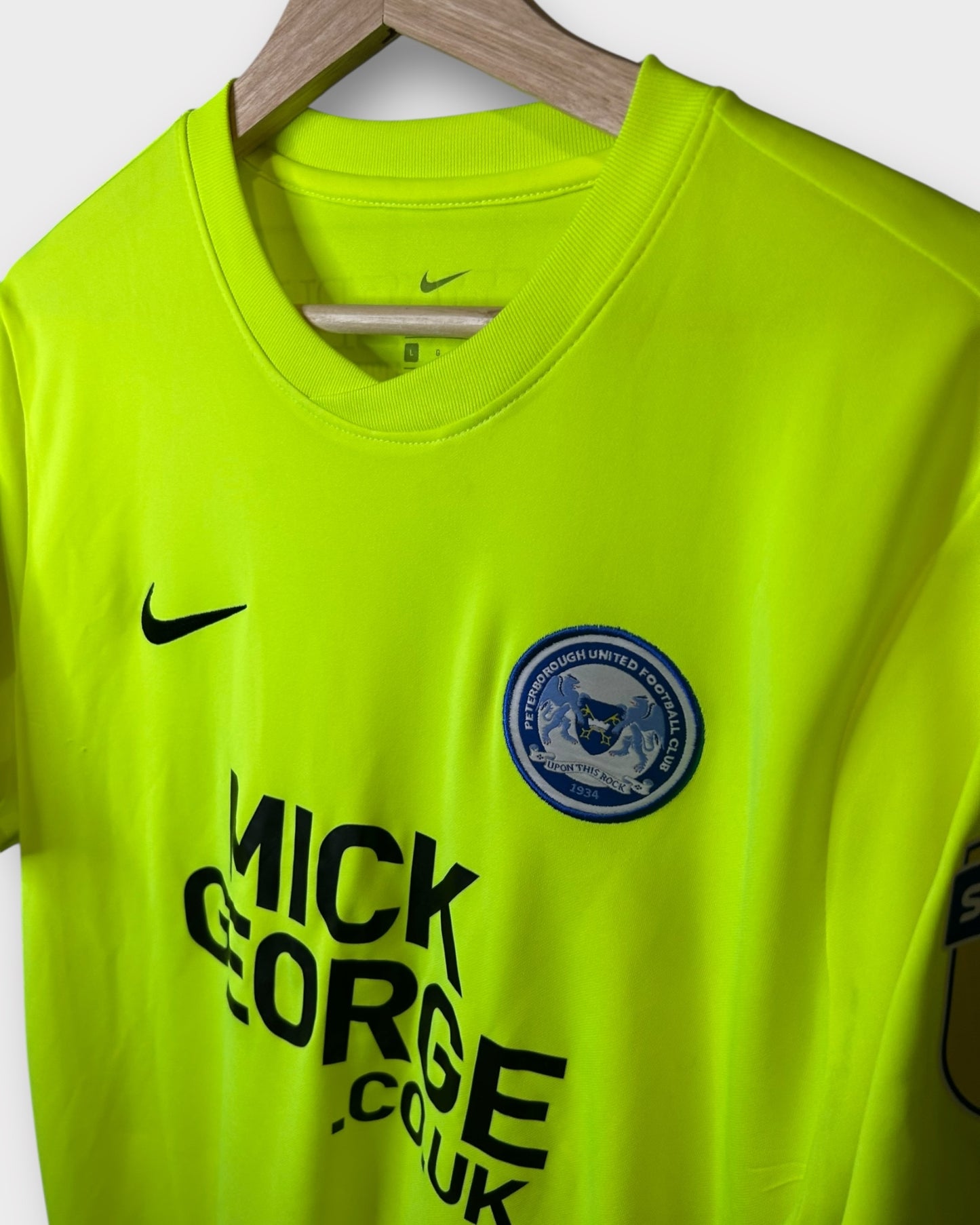 Peterborough 2016/17 Away - Anderson 28 Match Issue (Large)