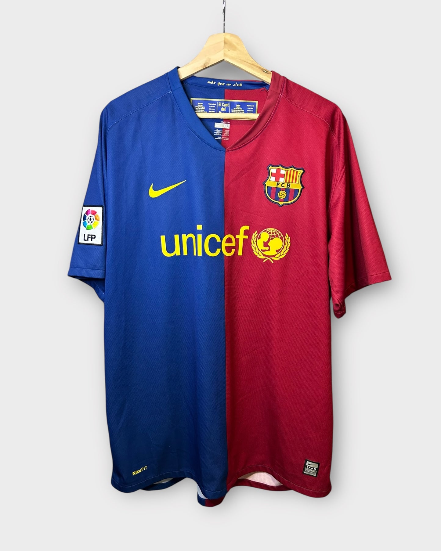 FC Barcelona 2008/09 Home - Iniesta 8 (XL)