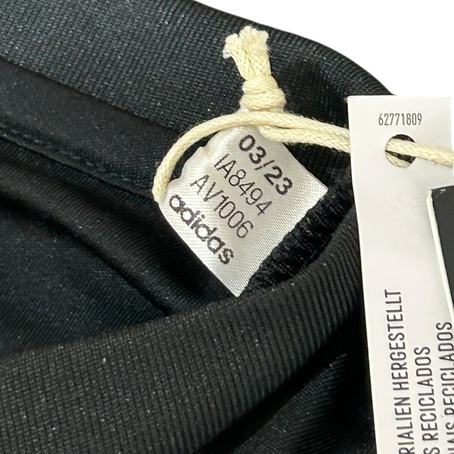 Manchester United 2023/24 Training Shirt BNWT (Large)