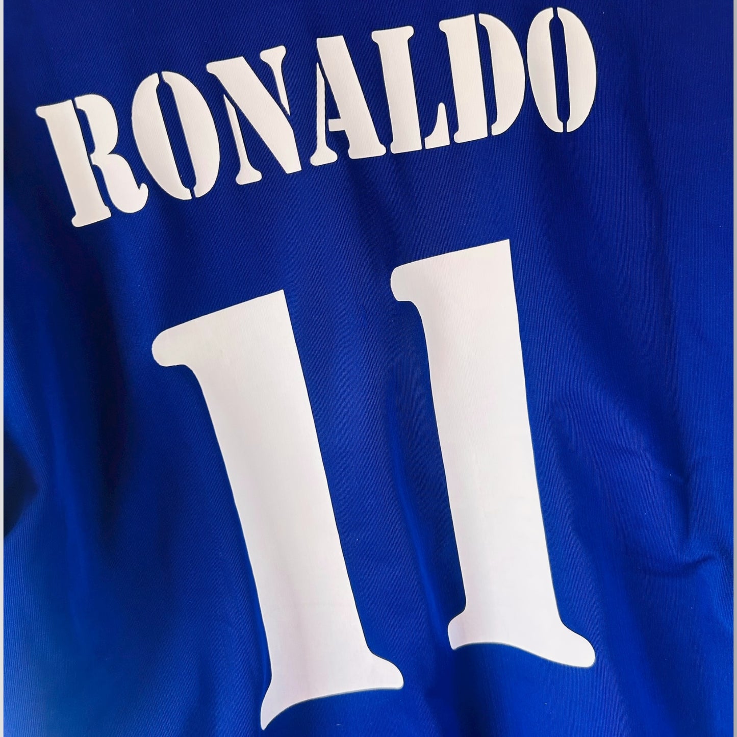 Real Madrid 2001/02 3rd Anniversary - Ronaldo 11 (Large)