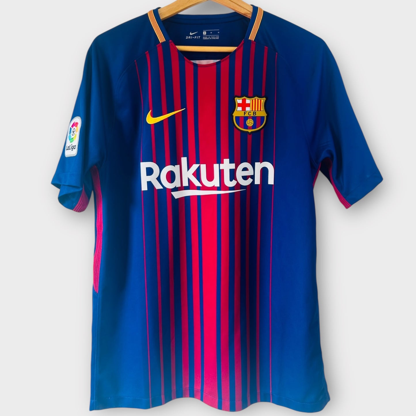 FC Barcelona 2017/18 Home - Iniesta 8 (Medium)