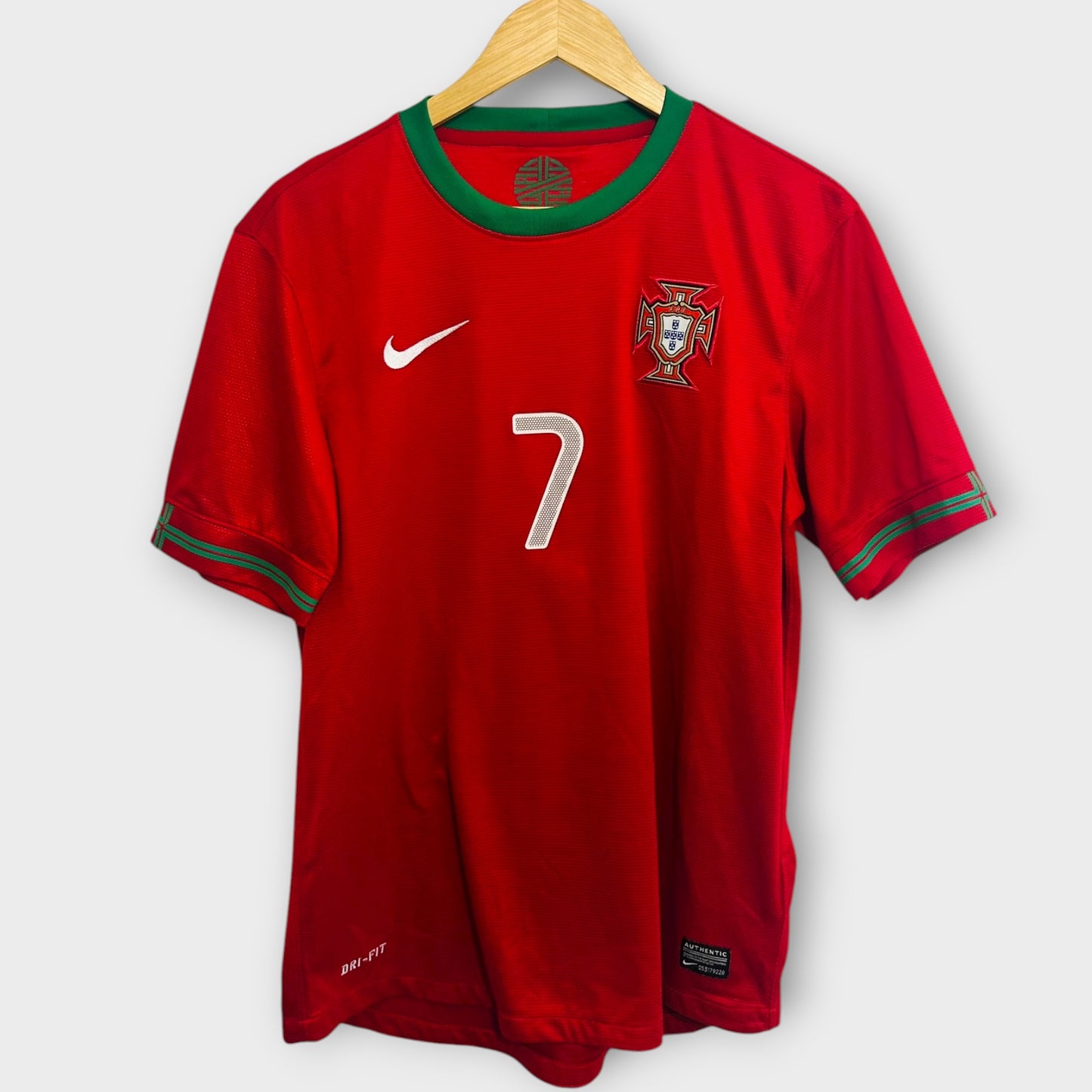 Portugal 2012 Home - Ronaldo 7 (Medium)