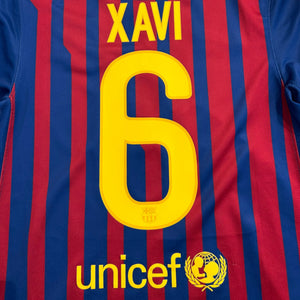 FC Barcelona 2011/12 Home - Xavi 6 (Small)