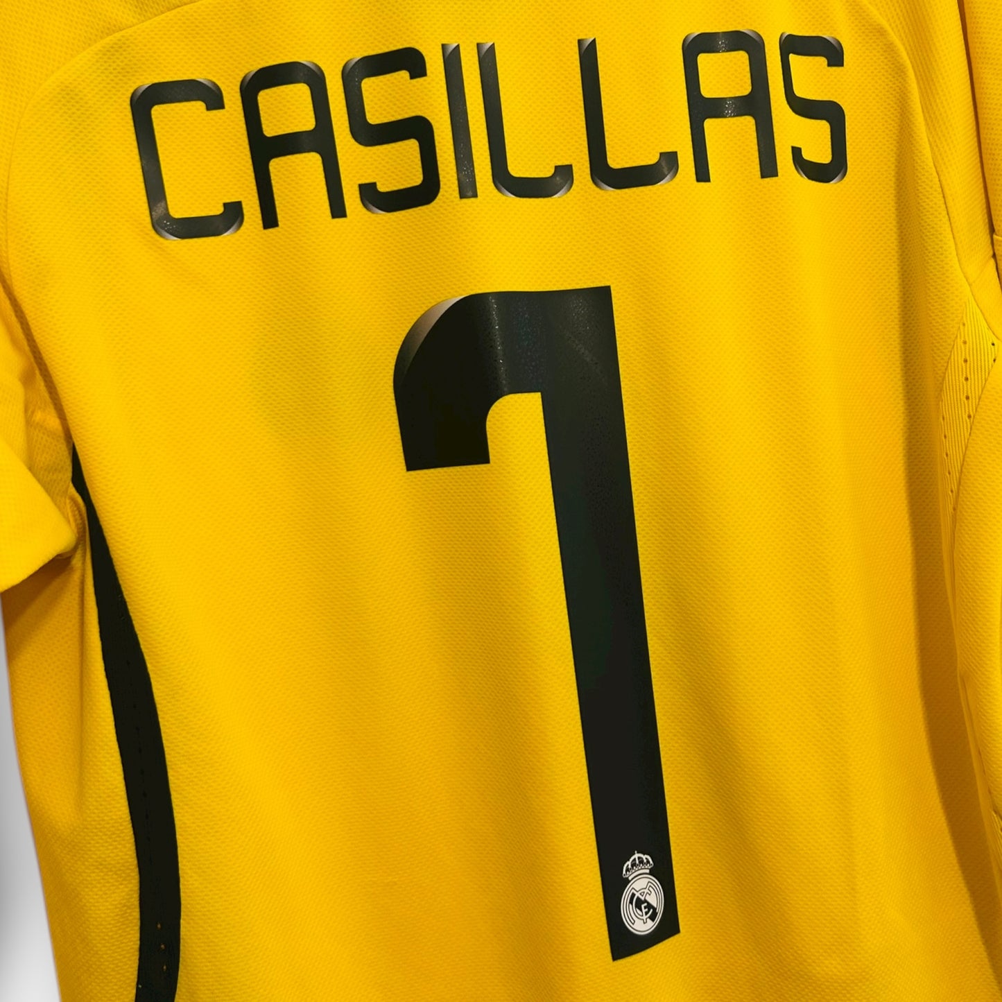 Real Madrid 2008/09 GK - Casillas 1 (Medium)