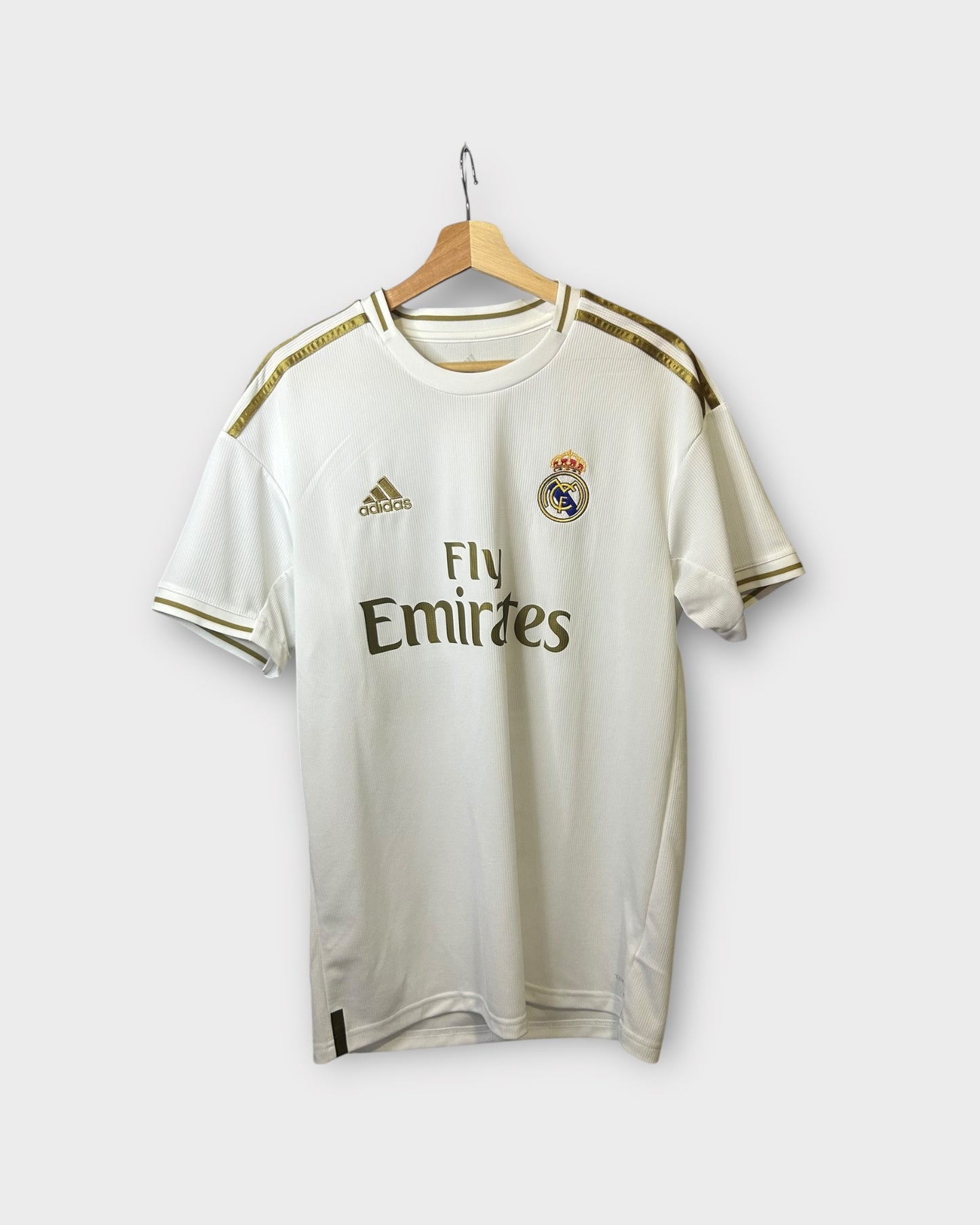 Real Madrid 2019/20 Home - Valverde 15 (Medium)