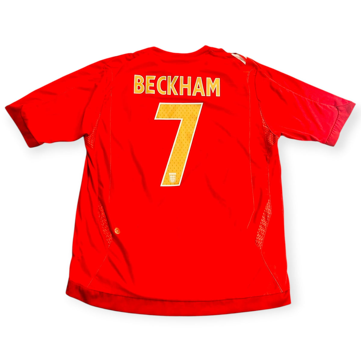 England 2004 Away - Beckham 7 (Small) - KITLAUNCH