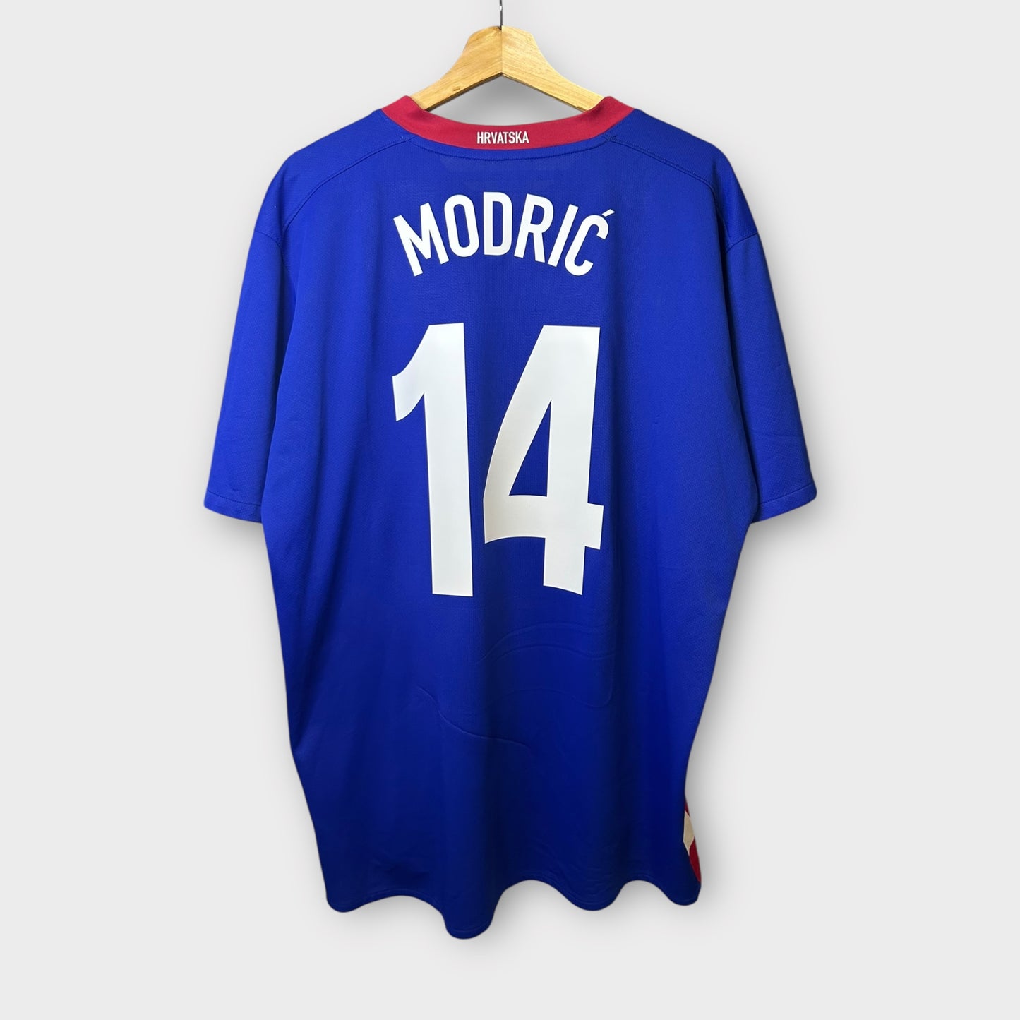 Croatia 2008 Away - Modrić 14