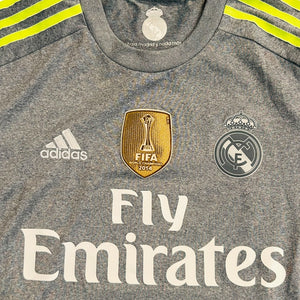 Real Madrid 2015/16 Away - Kroos 8 (Small) - KITLAUNCH