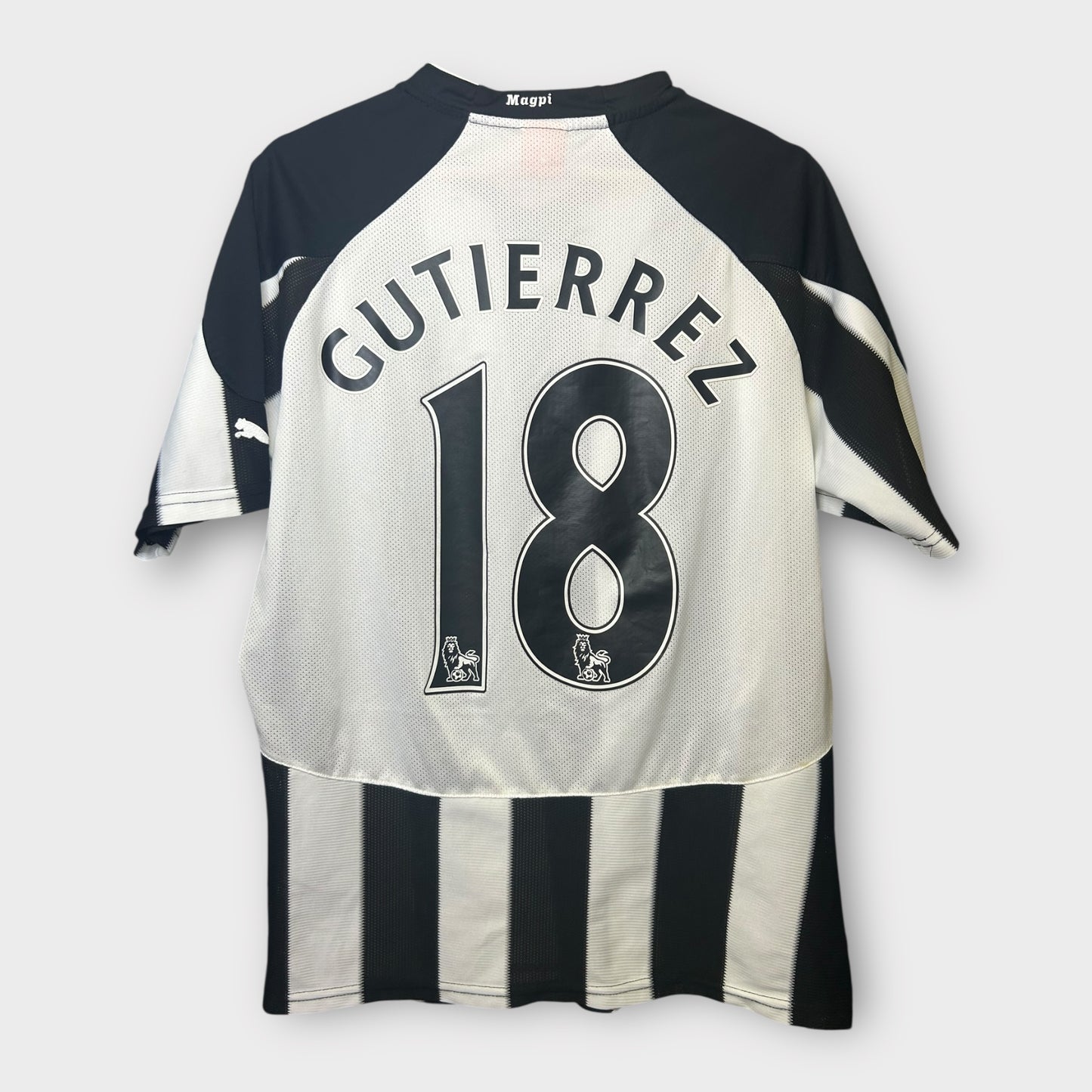 Newcastle 2010/11 Home - Gutierrez 18