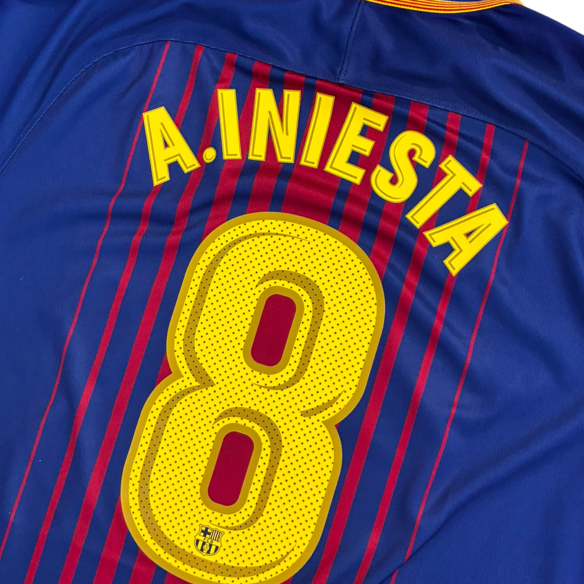 FC Barcelona 2017/18 Home - Iniesta 8 (Large)