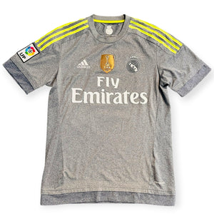 Real Madrid 2015/16 Away - Kroos 8 (Small) - KITLAUNCH