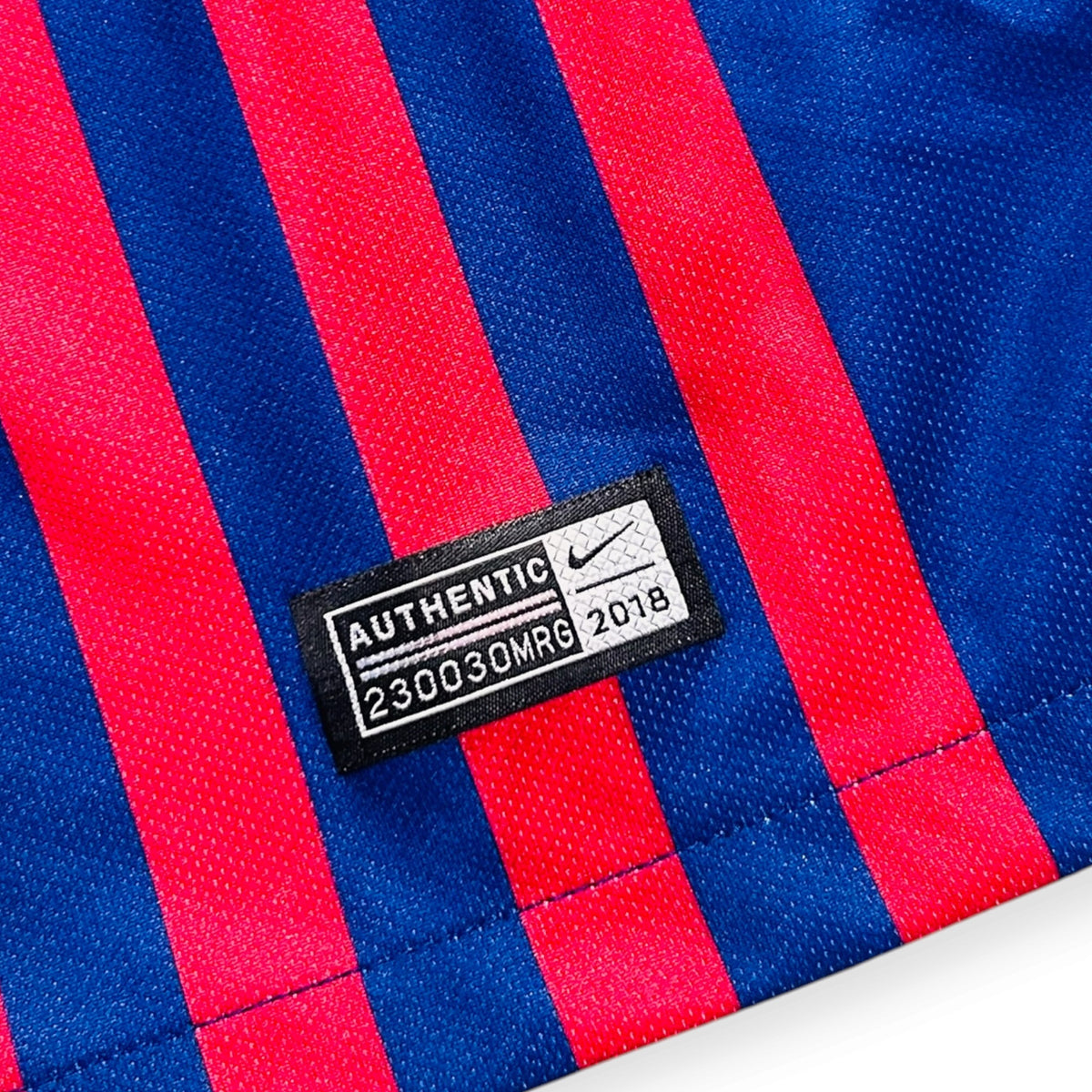 FC Barcelona 2018/19 Home - Suárez 9 (Large) - KITLAUNCH