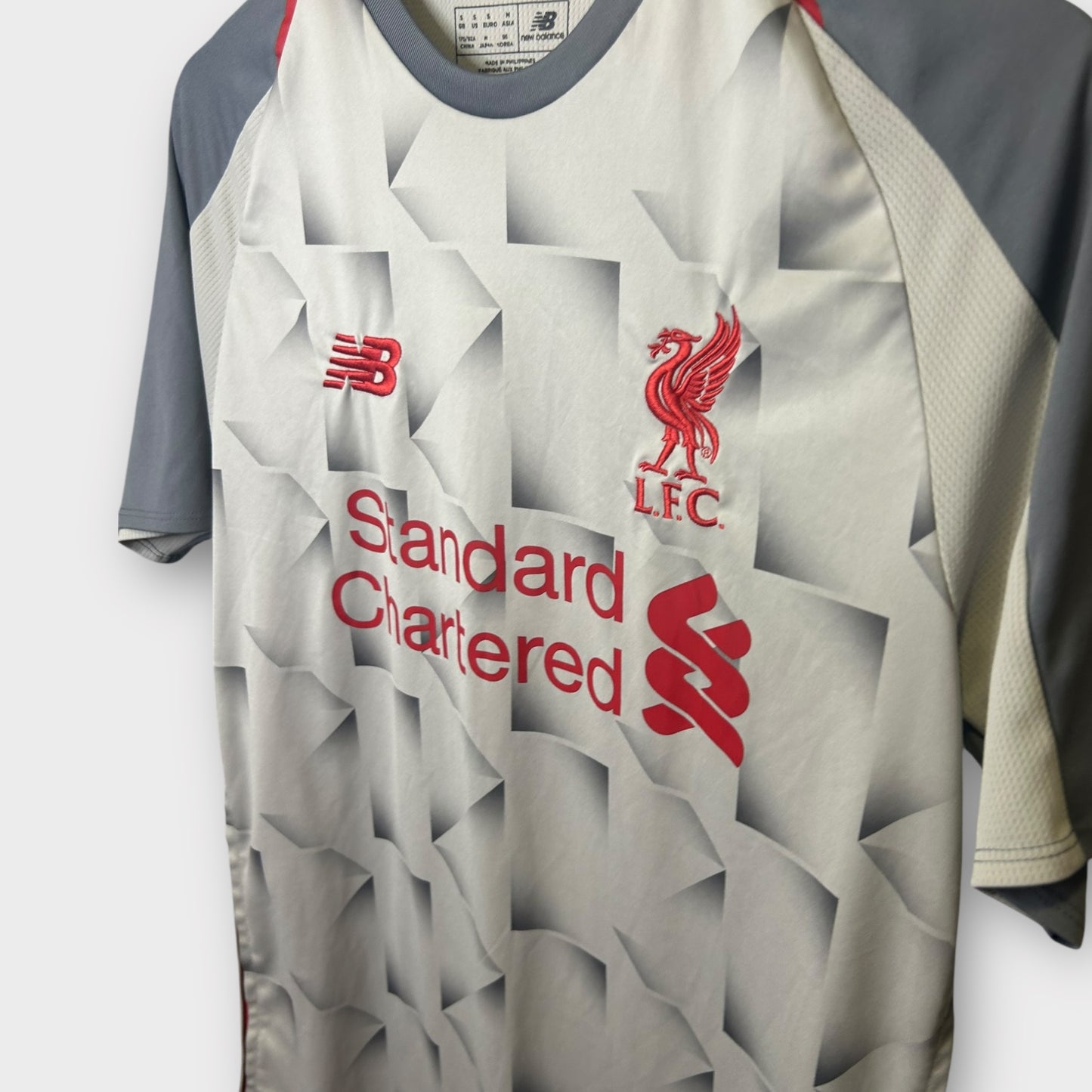 Liverpool 2018/19 Third - Van Dijk 4