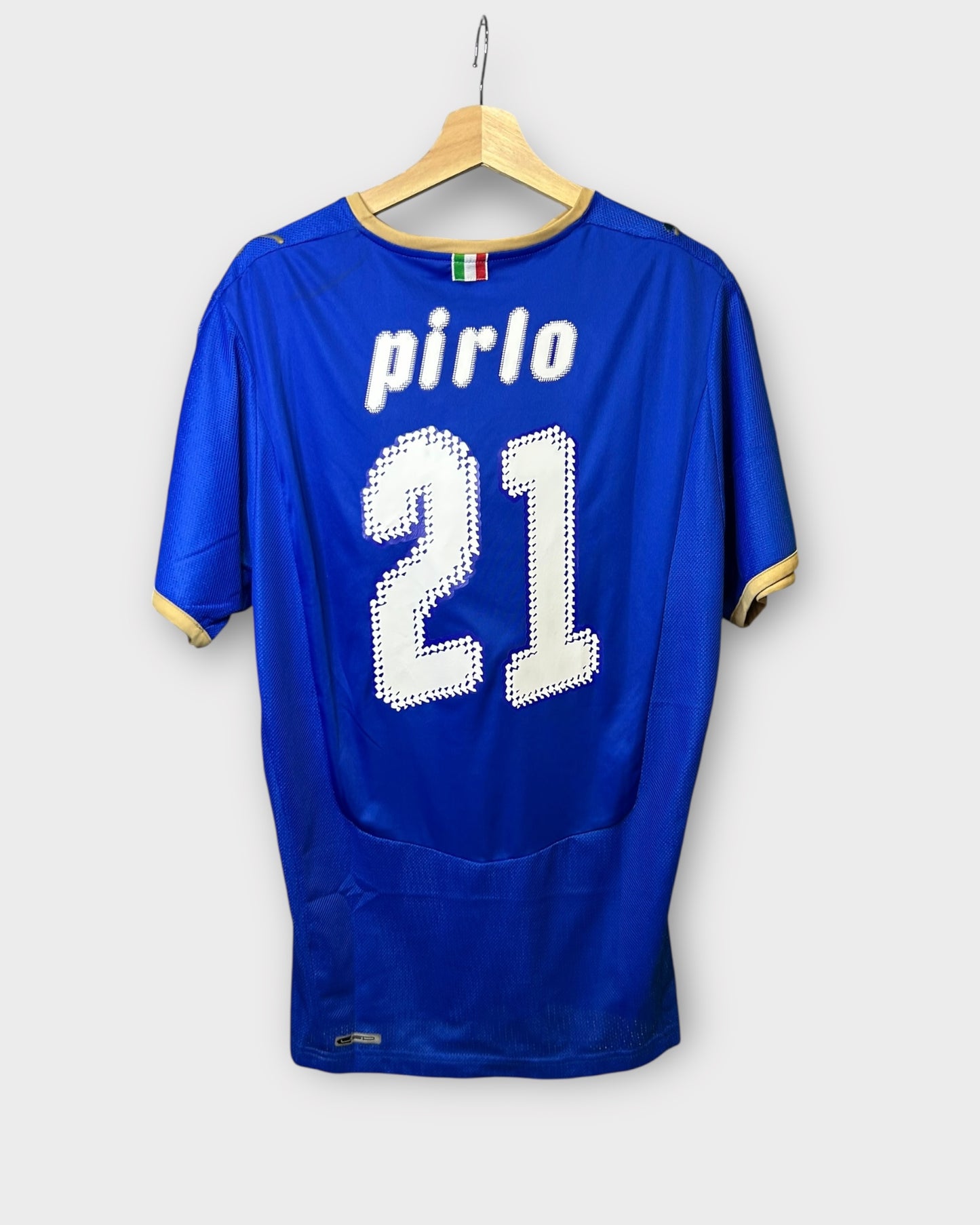 Italy 2008 Home - Pirlo 21 (Large)
