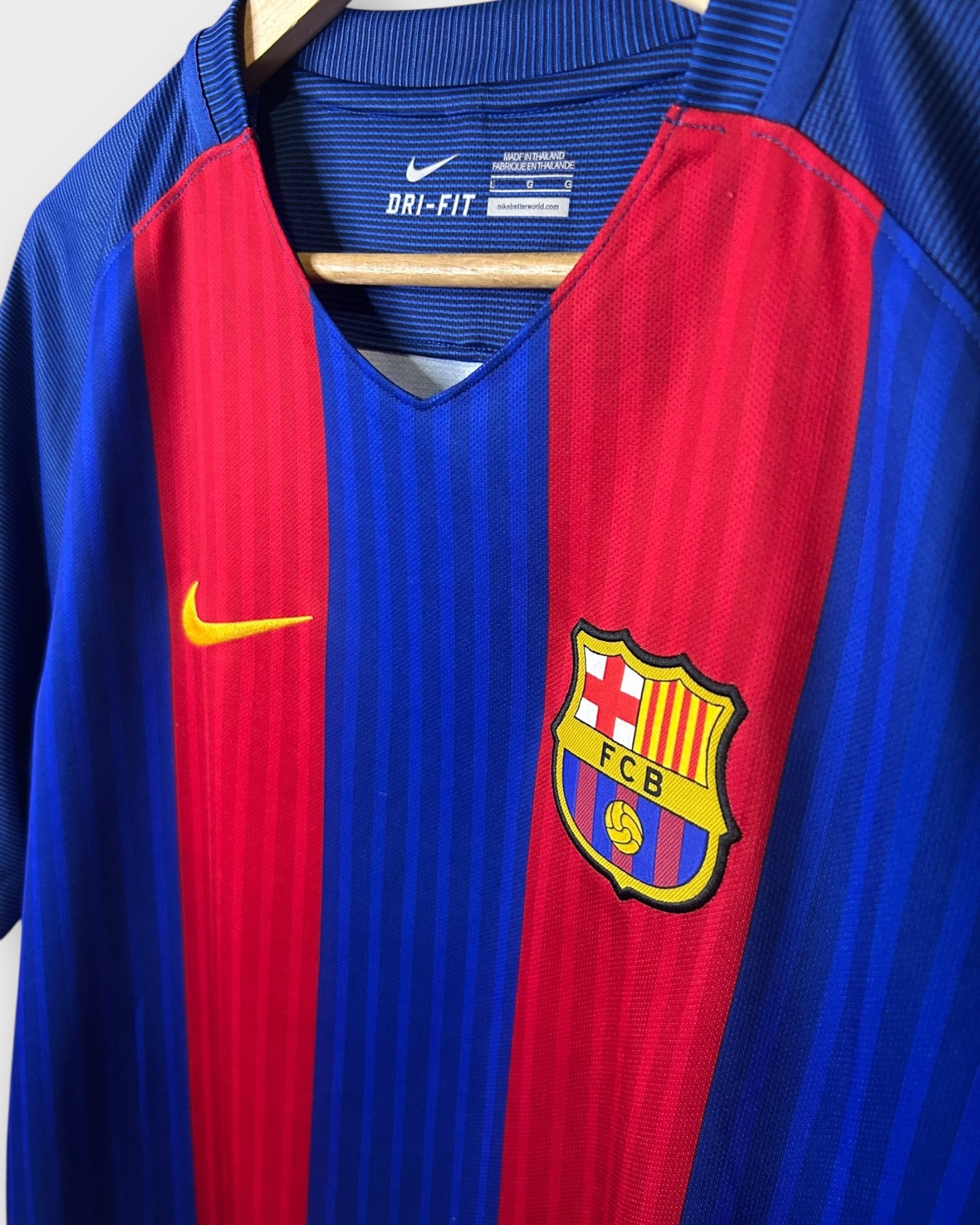 FC Barcelona 2016/17 Home - Neymar Jr 11 (Large)