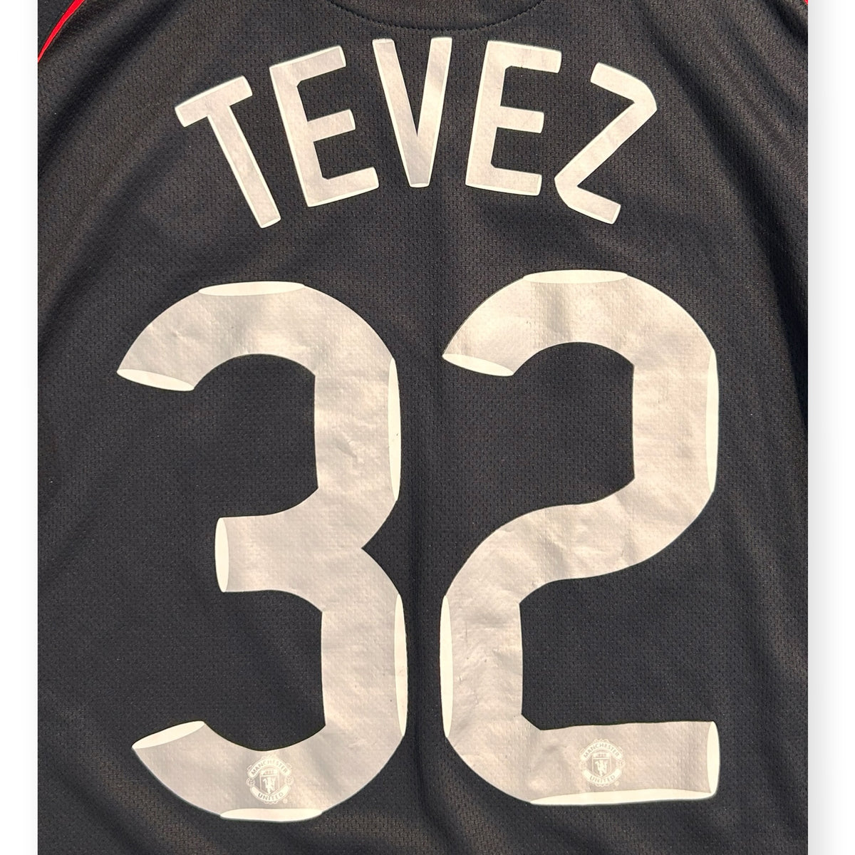 Manchester United FC 2007/08 Away- Tevez 32 (Medium) - KITLAUNCH