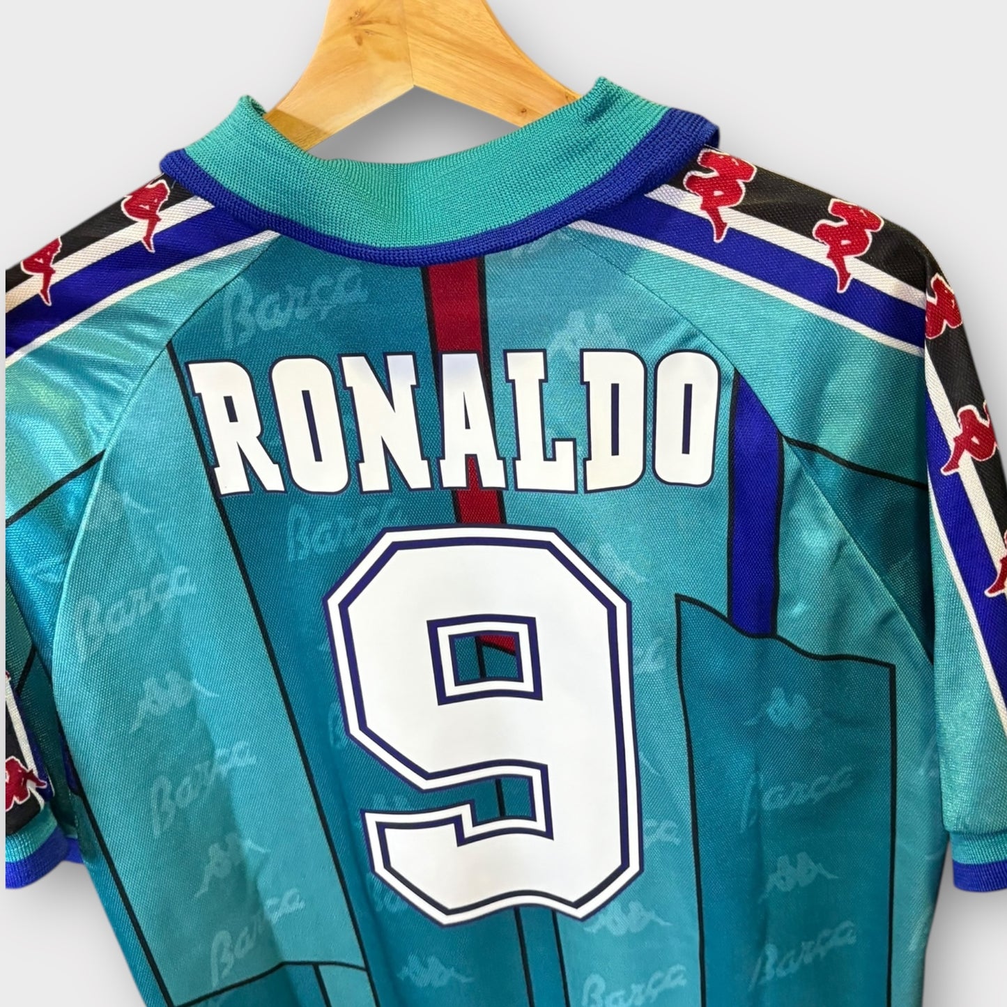 FC Barcelona 1996/97 Away - Ronaldo 9