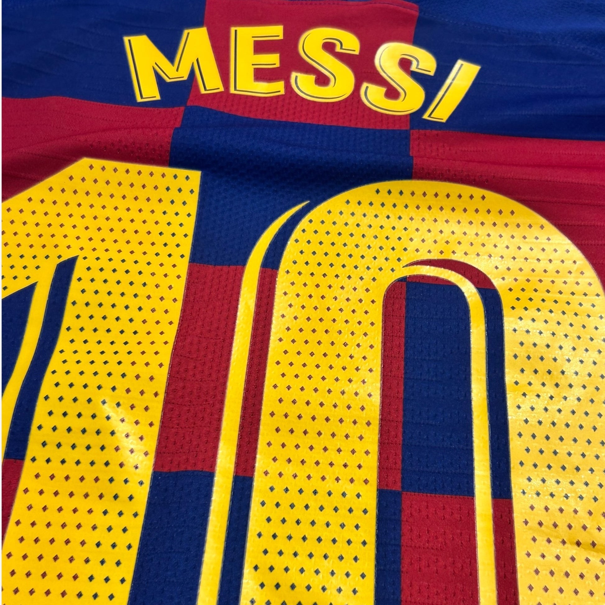 FC Barcelona 2019/20 Home Player Version - Messi 10 *Brand New* (Large) - KITLAUNCH