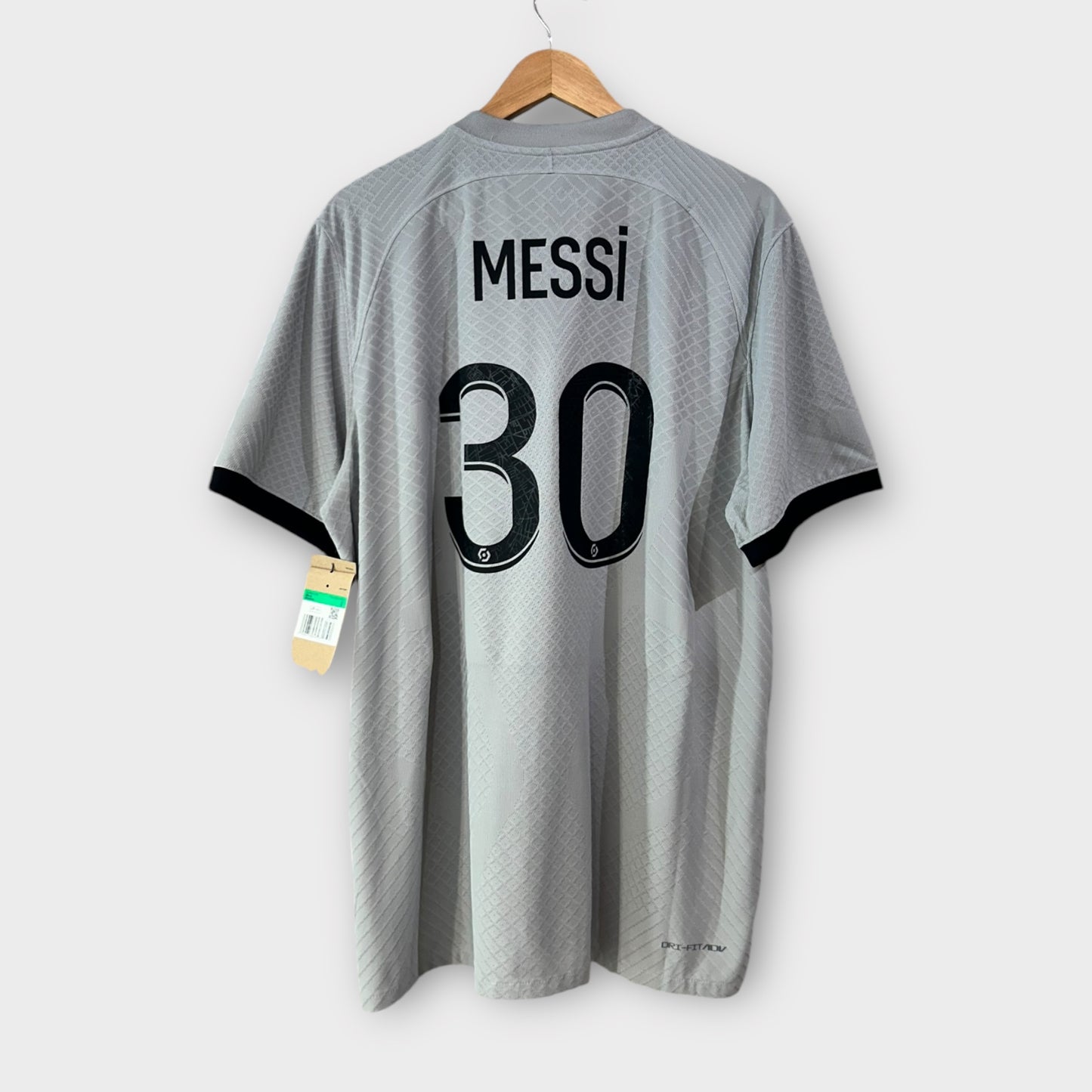 PSG 2022/23 4th Shirt - Messi 30 *Player Version*