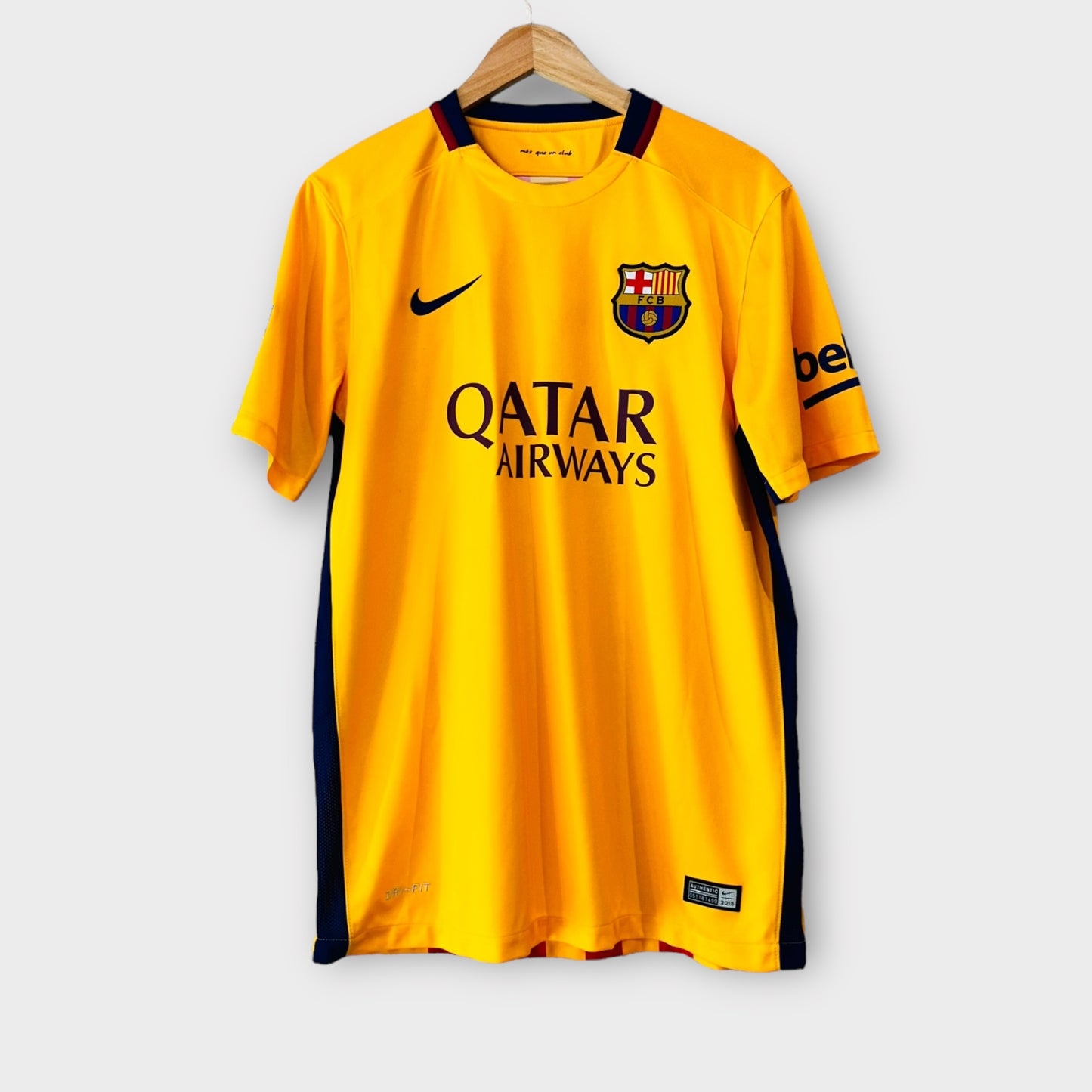 FC Barcelona 2015/16 Away - Messi 10 (Medium)