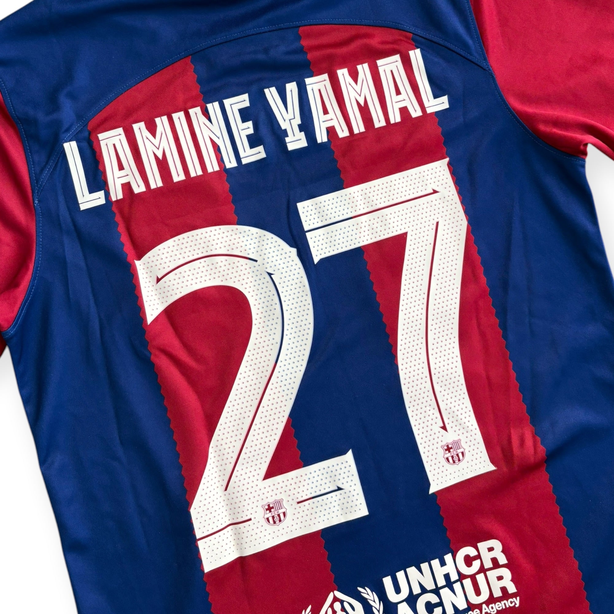 FC Barcelona 2023/24 Home - Lamine Yamal 27 (Medium)
