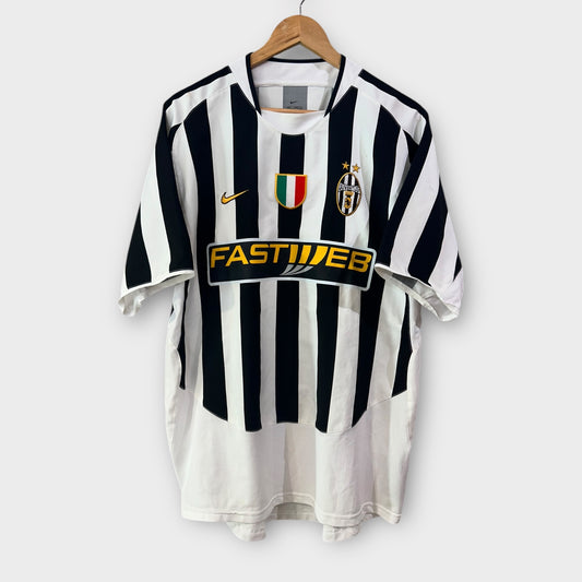 Juventus FC 2003/04 Home Shirt (Large)