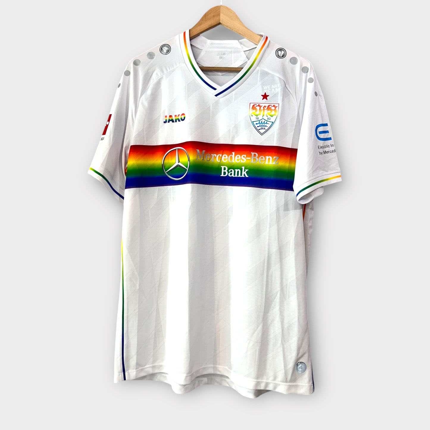 VFB Stuttgart 2021 Pride Shirt (XL) *BNWT*