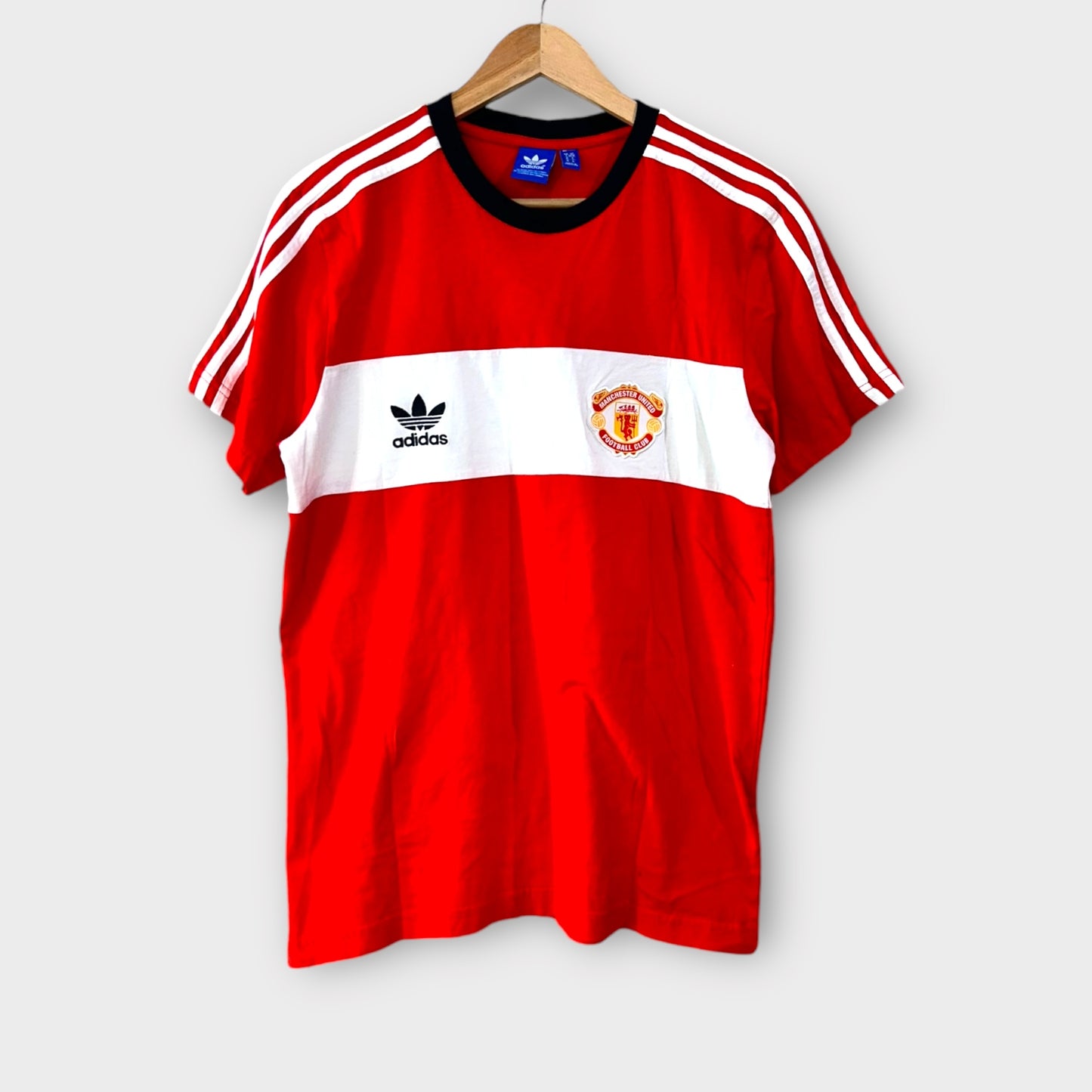 Manchester United 80s Inspired Retro Jersey (Medium)