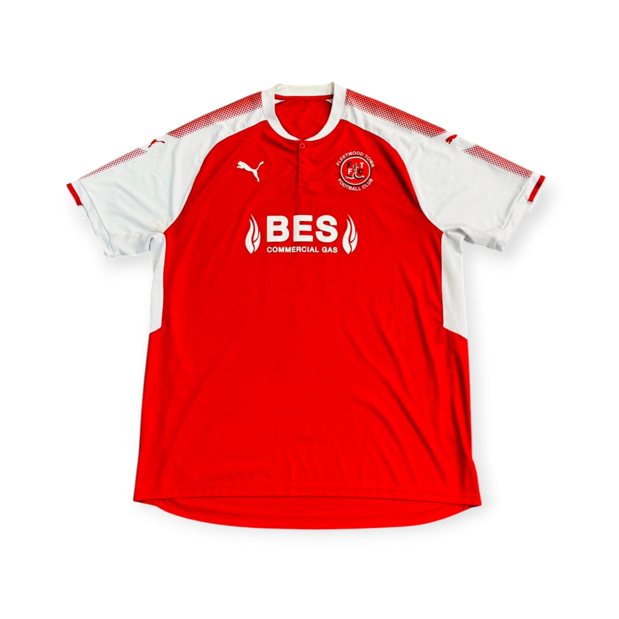 Fleetwood Town FC 2017/18 Home *Signed* - McAleny 10 (3XL)
