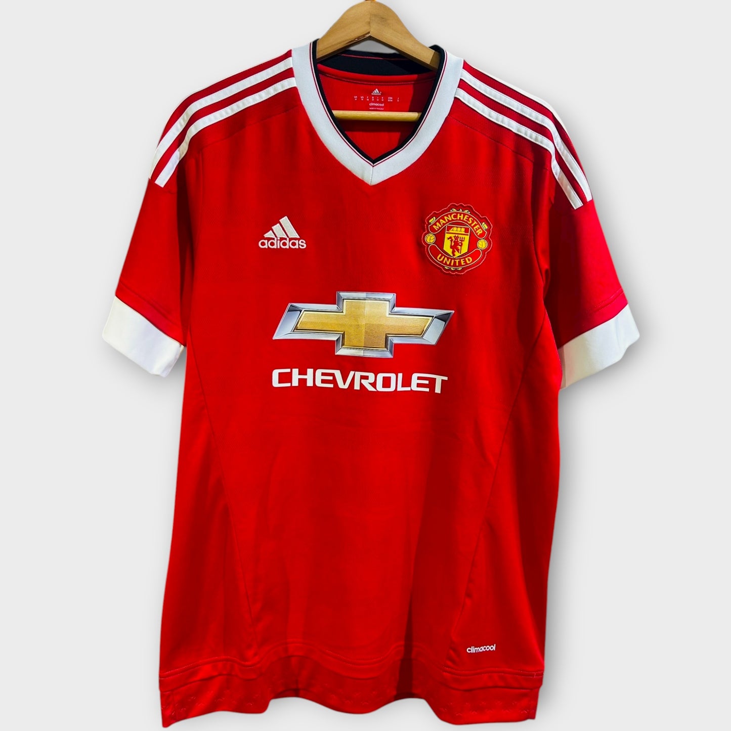 Manchester United 2015/16 Home *Signed by Matteo Darmian* - Darmian 36 (Medium)