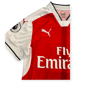 Arsenal 2016/17 Home - Ozil 11 (Small)