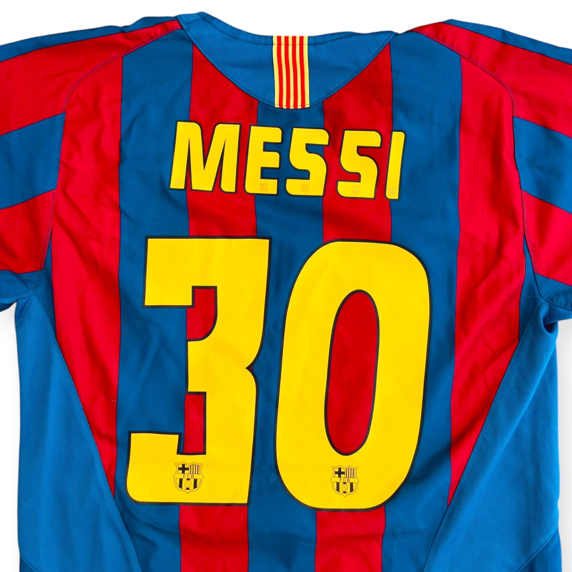 FC Barcelona 2005/06 Home - Messi 30 (Small)