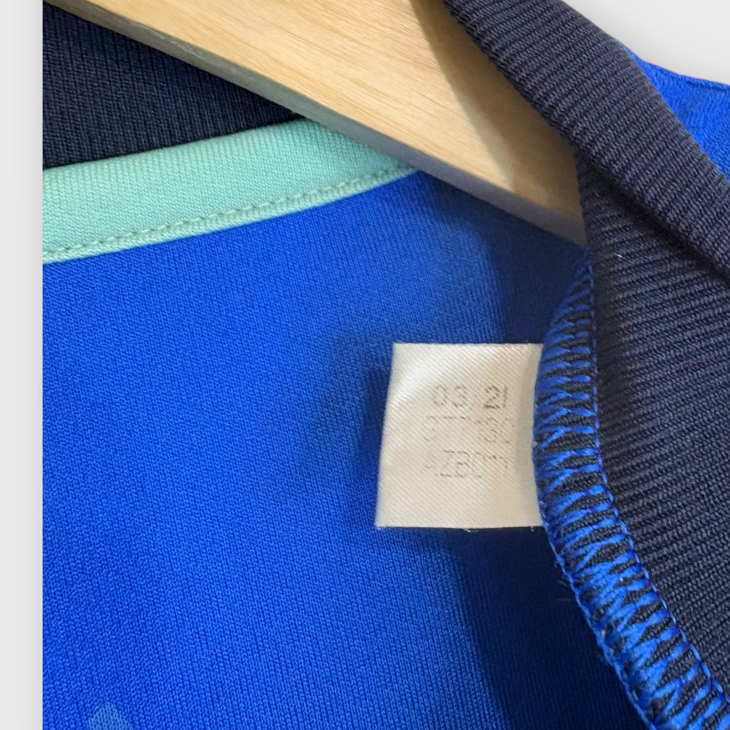 Ajax 2021/22 Away (Small)