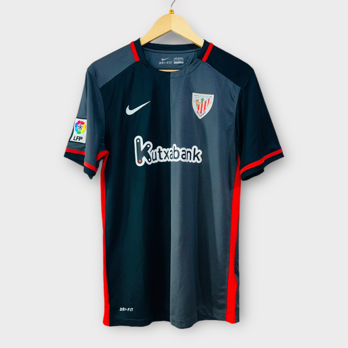 Athletic Club Bilbao 2015/16 Away Shirt (Medium)