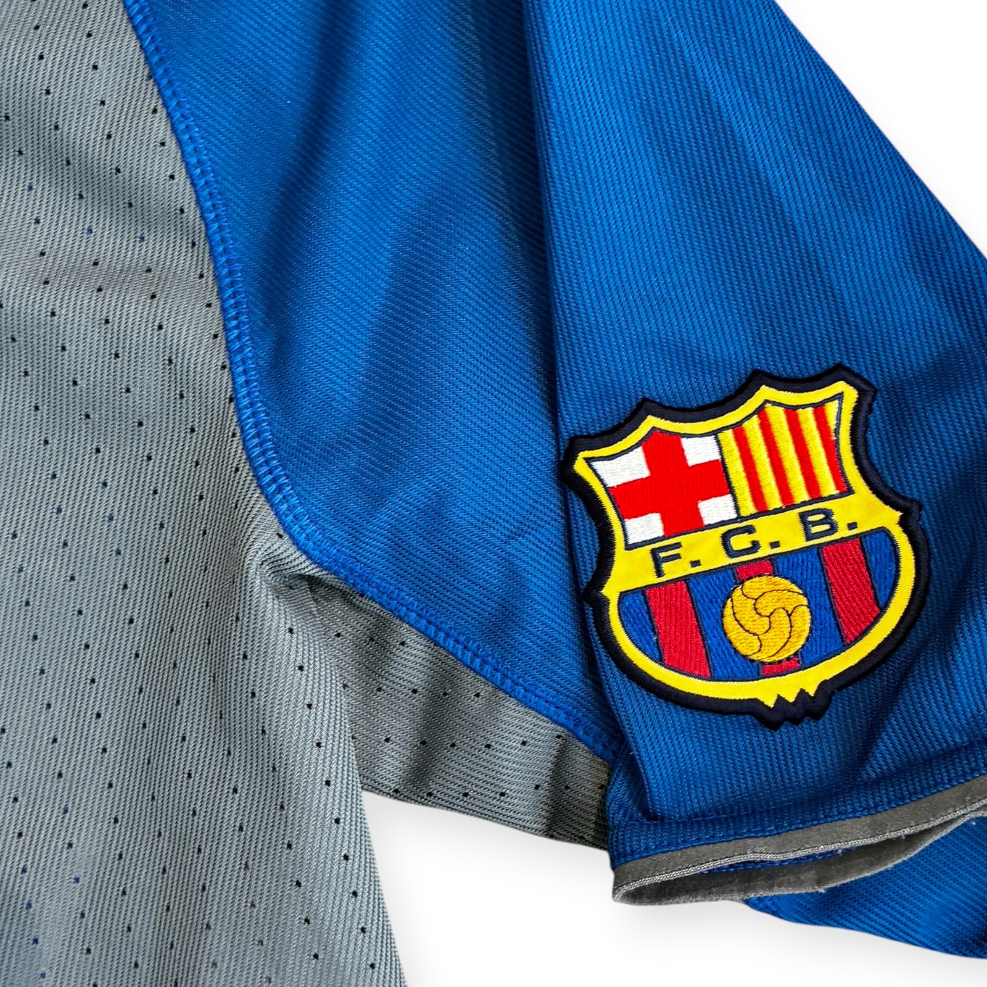FC Barcelona 2001/02 Training (Large)